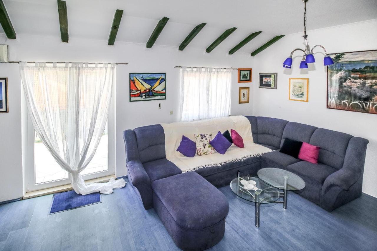 Apartment Ida Трпань Экстерьер фото
